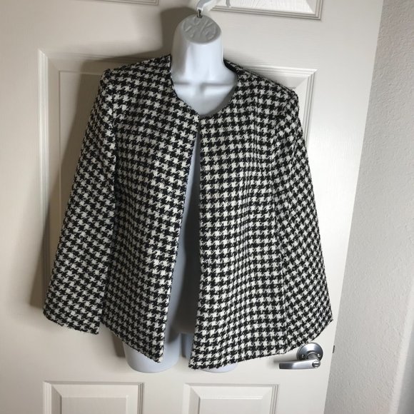 NWT SIX/FIFTY Women's Wrens Wool Blend Cape Black/Ivory Hounds Tooth ~ Size L - Picture 2 of 7